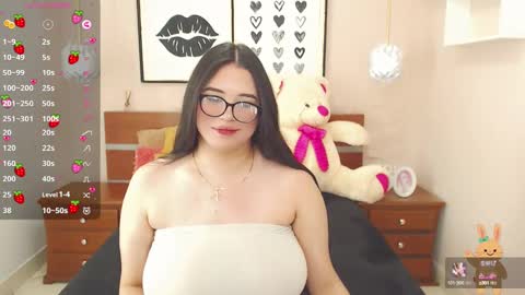Snapshot of beautty_pink chatting on 22, 1, 2025 beautty_pink online show from 22, 1, 2025