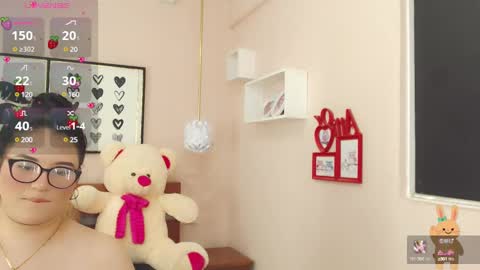 Snapshot of beautty_pink chatting on 8, 2, 2025 beautty_pink online show from 8, 2, 2025