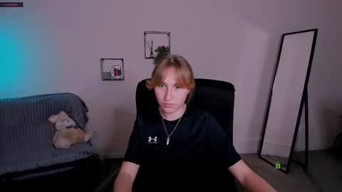 Snapshot of beauty_ginger chatting on 11, 9, 2025 beauty_ginger online show from 11, 9, 2025