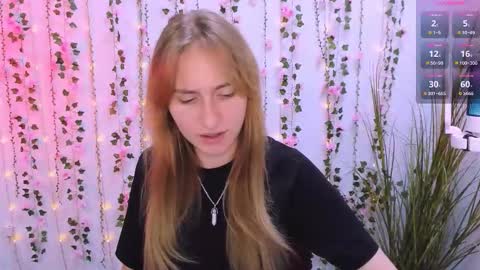 Snapshot of beauty_ginger chatting on 18, 9, 2025 beauty_ginger online show from 18, 9, 2025