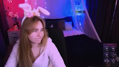 Snapshot of beauty_ginger chatting on 4, 12, 2025 beauty_ginger online show from 4, 12, 2025