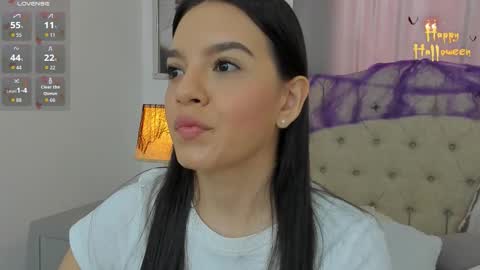 Snapshot of beautyari_ chatting on 23, 10, 2025 Ariana Reyes online show from 23, 10, 2025