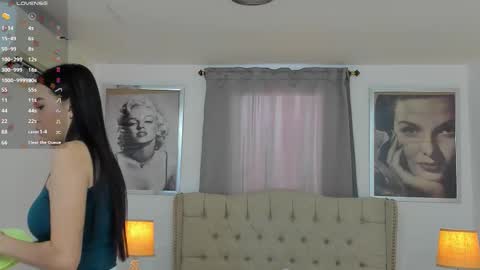 Snapshot of beautyari_ chatting on 26, 11, 2025 Ariana Reyes online show from 26, 11, 2025