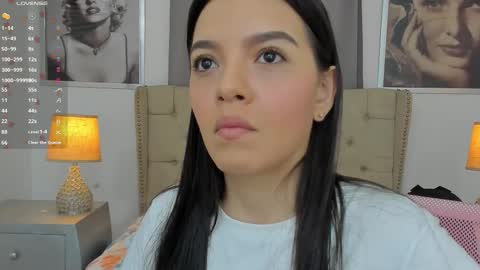 Snapshot of beautyari_ chatting on 28, 11, 2025 Ariana Reyes online show from 28, 11, 2025