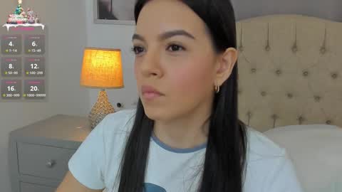 Snapshot of beautyari_ chatting on 1, 12, 2025 Ariana Reyes online show from 1, 12, 2025