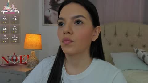 Snapshot of beautyari_ chatting on 15, 12, 2025 Ariana Reyes online show from 15, 12, 2025