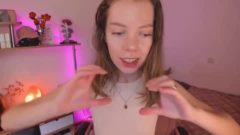 Snapshot of beautyeliise chatting on 10, 3, 2025 Eliise online show from 10, 3, 2025