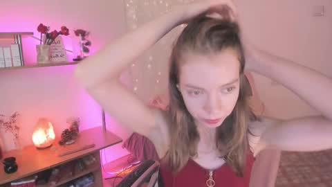 Snapshot of beautyeliise chatting on 11, 10, 2025 Eliise online show from 11, 10, 2025