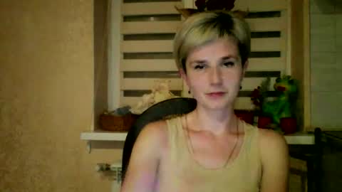 Snapshot of beautyksenia chatting on 21, 4, 2026 BeautyKsenia online show from 21, 4, 2026