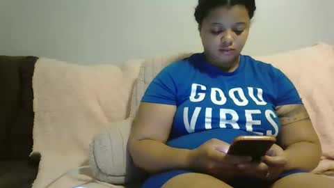 Snapshot of beautyloves chatting on 9, 10, 2025 Beauty online show from 9, 10, 2025