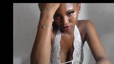 beautyslut1 online show from 17, 4, 2026