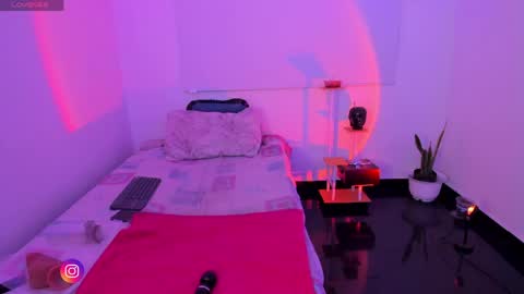Becca is here online show from 9, 6, 2026