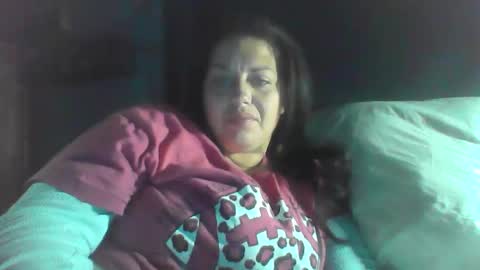 Snapshot of beccabee37 chatting on 13, 1, 2026 beccabee37 online show from 13, 1, 2026
