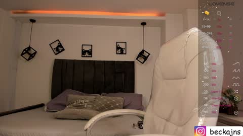 Marzhie online show from 30, 1, 2025