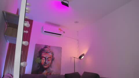 Victoria  online show from 28, 3, 2026