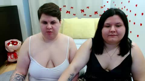 BeckyAndEllen online show from 16, 11, 2025