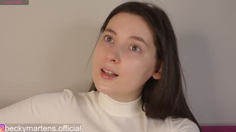 BeckyMartens come join me on    while im offline here  online show from 18, 3, 2026