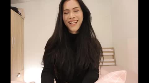 bee_thai online show from 18, 12, 2024