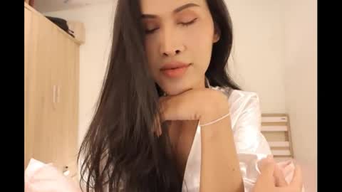 bee_thai online show from 20, 12, 2024