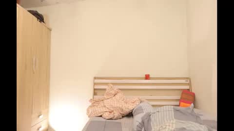 bee_thai online show from 6, 3, 2025