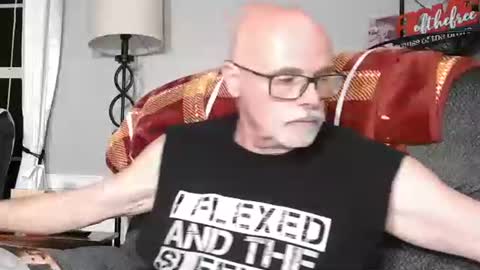 Snapshot of beep_b33p chatting on 3, 3, 2026 beep_b33p online show from 3, 3, 2026