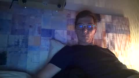 SexFriendFrance online show from 1, 2, 2026