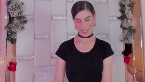 Snapshot of belindareyes chatting on 4, 12, 2024 Bel  online show from 4, 12, 2024