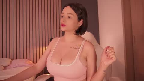 isabella online show from 5, 7, 2026