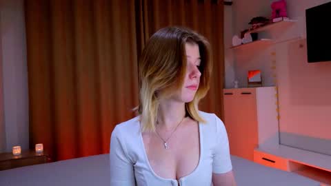 Bella online show from 11, 11, 2025