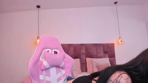 BELLA CLARCK online show from 31, 10, 2025