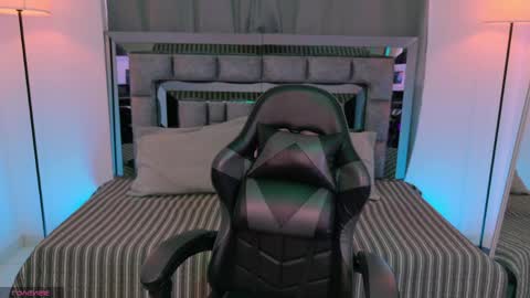 Bella  online show from 28, 4, 2026