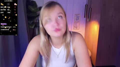 Bella online show from 10, 9, 2025