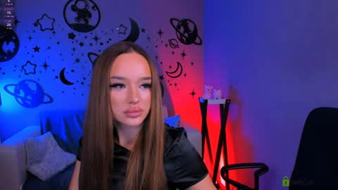 Bella online show from 4, 8, 2026