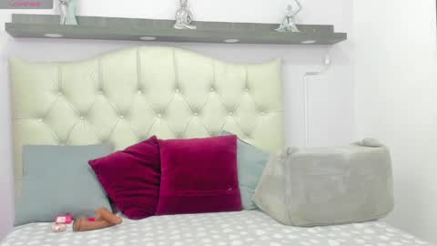 Snapshot of bella_ebony19 chatting on 19, 5, 2026 bella_ebony19 online show from 19, 5, 2026
