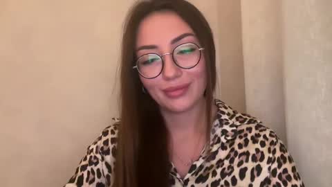 bella_foxxi online show from 28, 12, 2024