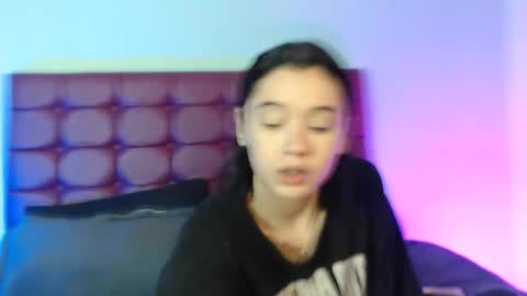 Snapshot of bella_lr chatting on 4, 2, 2026 Valentina online show from 4, 2, 2026