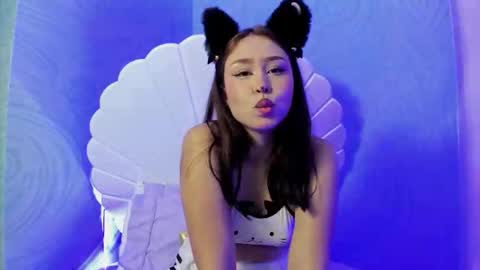 Snapshot of bella_miia_ chatting on 1, 10, 2025 Mia online show from 1, 10, 2025