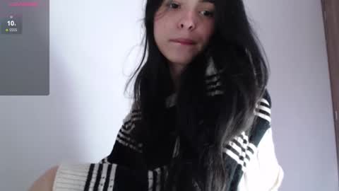 Snapshot of bella_musee chatting on 23, 12, 2024   online show from 23, 12, 2024