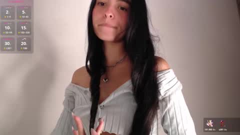 Snapshot of bella_musee chatting on 11, 2, 2025   online show from 11, 2, 2025