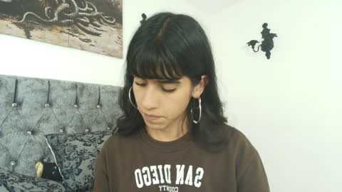 Bella online show from 10, 4, 2026