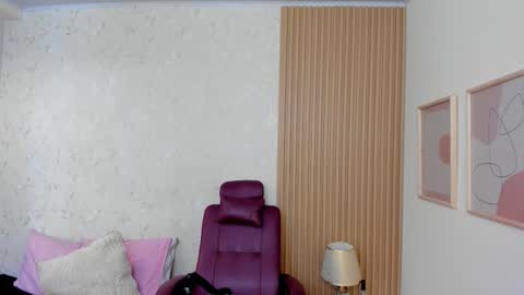 Bella Riviera online show from 5, 10, 2025