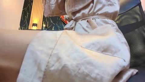     online show from 27, 2, 2026