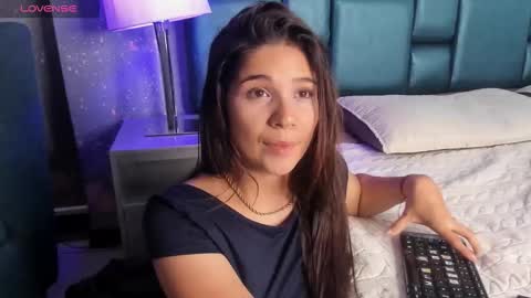 Bella Becca  online show from 23, 11, 2025