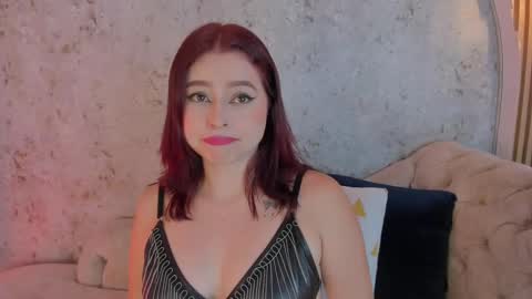 Snapshot of bellaa_swant chatting on 1, 10, 2025 Cris online show from 1, 10, 2025