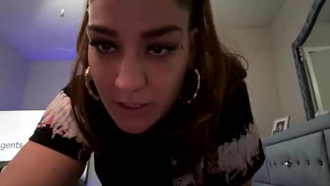 Snapshot of bellabeanz chatting on 28, 5, 2026 Roxy Rain online show from 28, 5, 2026