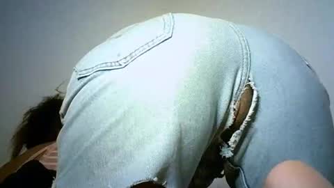 Bella online show from 10, 3, 2025