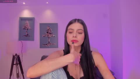 Snapshot of bellaconnor_ chatting on 7, 7, 2026 Bella online show from 7, 7, 2026