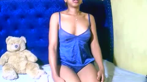 Snapshot of bellaena chatting on 11, 9, 2025 bellaena online show from 11, 9, 2025