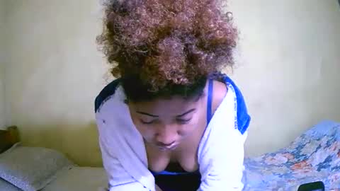 Snapshot of bellaena chatting on 11, 10, 2025 bellaena online show from 11, 10, 2025