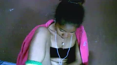 Snapshot of bellaena chatting on 16, 11, 2025 bellaena online show from 16, 11, 2025